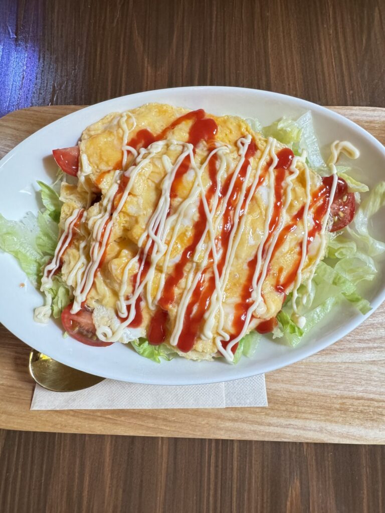 カママカフェオムタコライス