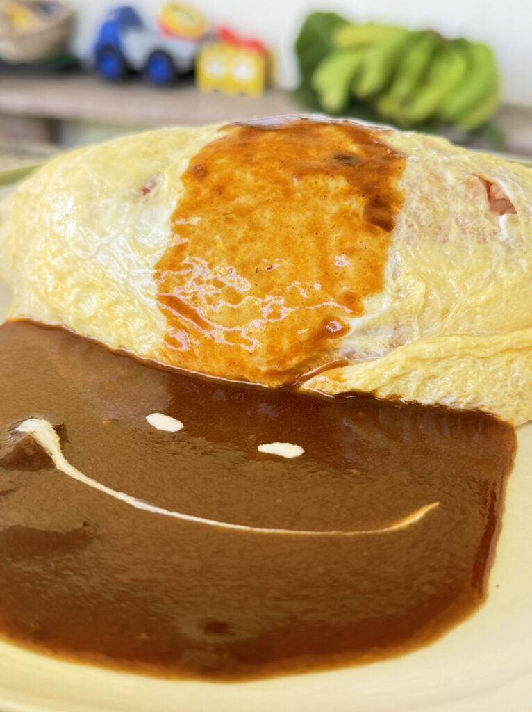 キッチンみはら　特製オムライス